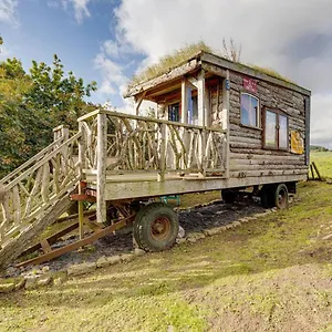 2x Double Bed - Glamping Wagon Dalby Forest Holiday home Scarborough