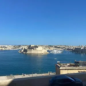 Seaview Townhouse Apartment