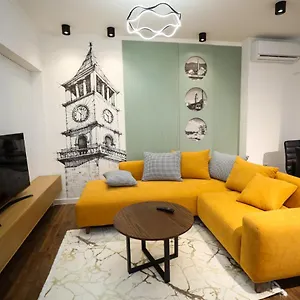 Center - Your Cosy Corner Apartment Tirana