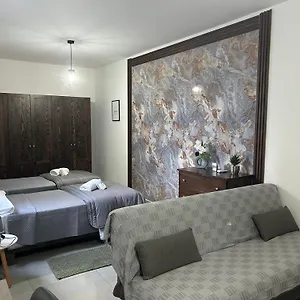 St Gaetans 6a Apartment